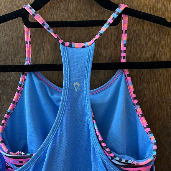 Ivivva tank. Size 14 - Picture 6 of 7